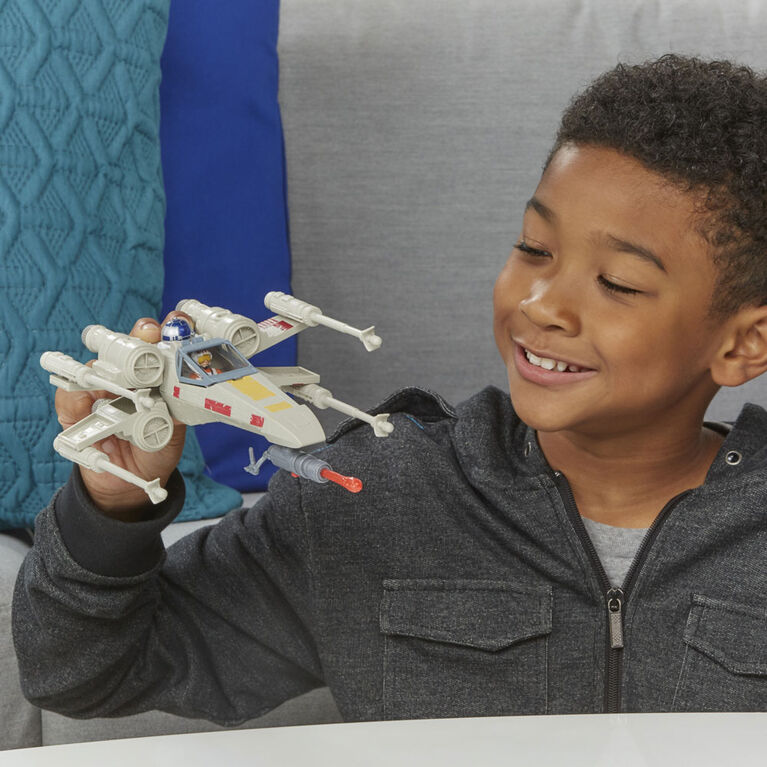 Star Wars Mission Fleet Stellar Class Luke Skywalker X-wing Fighter 2.5-Inch-Scale Figure and Vehicle