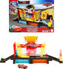 Disney and Pixar Cars Color Changers Race Ready Car Wash Playset & Color Changing Lightning McQueen