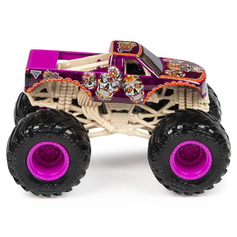 Monster Jam, Official Calavera Monster Truck, Die-Cast Vehicle, Bone Yard Trucks Series, 1:64 Scale
