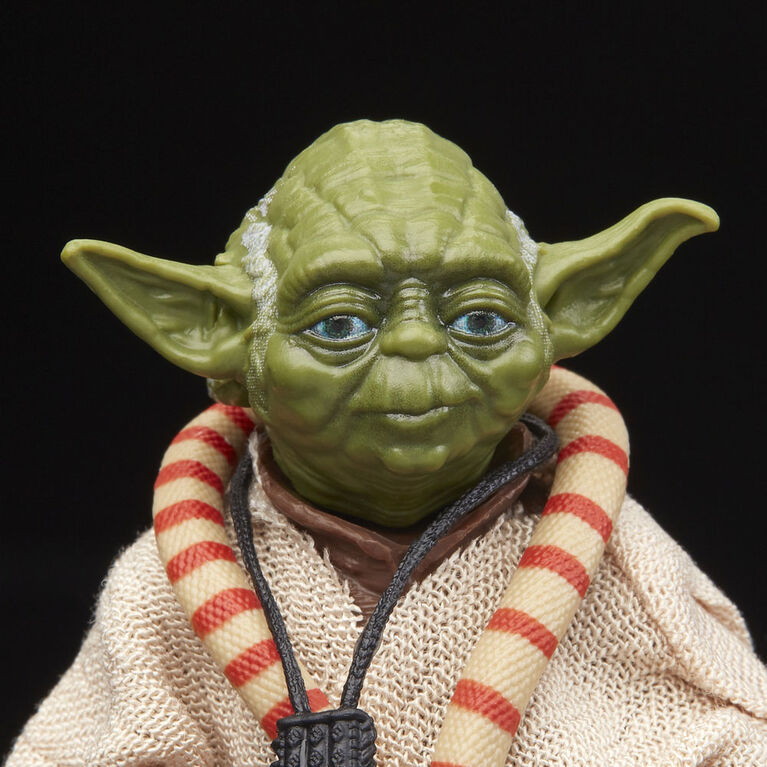 Star Wars La série noire Archives - Figurine Yoda de 15 cm