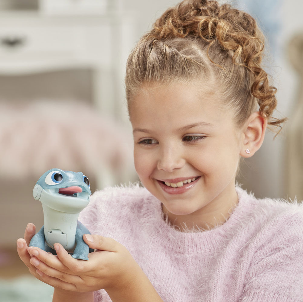 frozen two salamander toy