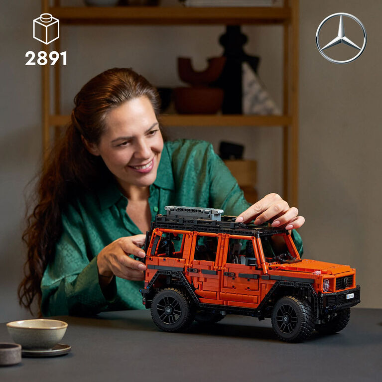 LEGO Technic Mercedes-Benz G 500 PROFESSIONAL Line Car Building Set, G-Wagon Model Car Gift for Adults, 4X4 and Off-Road Vehicle, Mercedes-Benz Collectibles and Merchandise, 42177