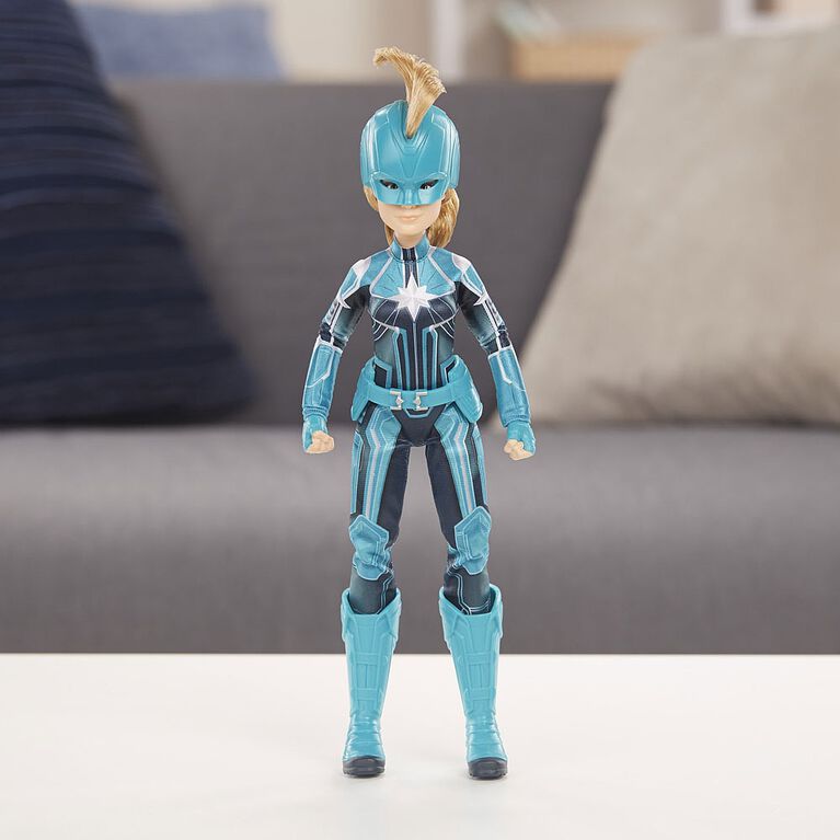Captain Marvel - Captain Marvel (Starforce) Super Hero Doll with Helmet Accessory