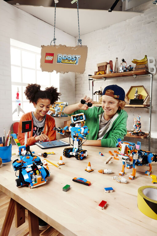 Mes premières constructions LEGO BOOST 17101 (847 pièces)