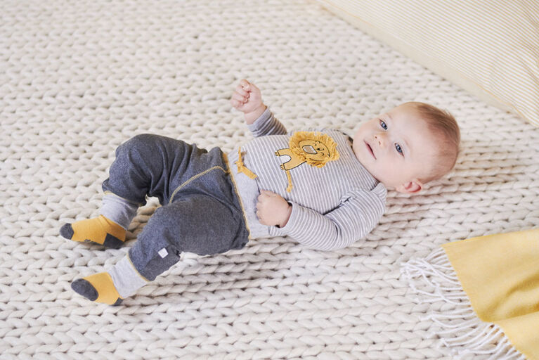 Just Born Baby Boys 2-Piece Organic Long Sleeve Onesies Bodysuit and Pant Set - Lil Lion 6-9 Months