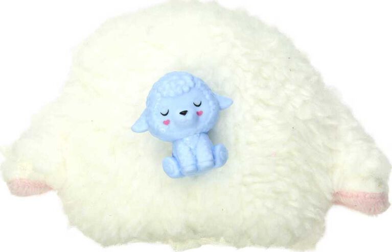 Barbie Cutie Reveal Cozy Cute Tees Series Chelsea Doll and Accessories, Plush Lamb