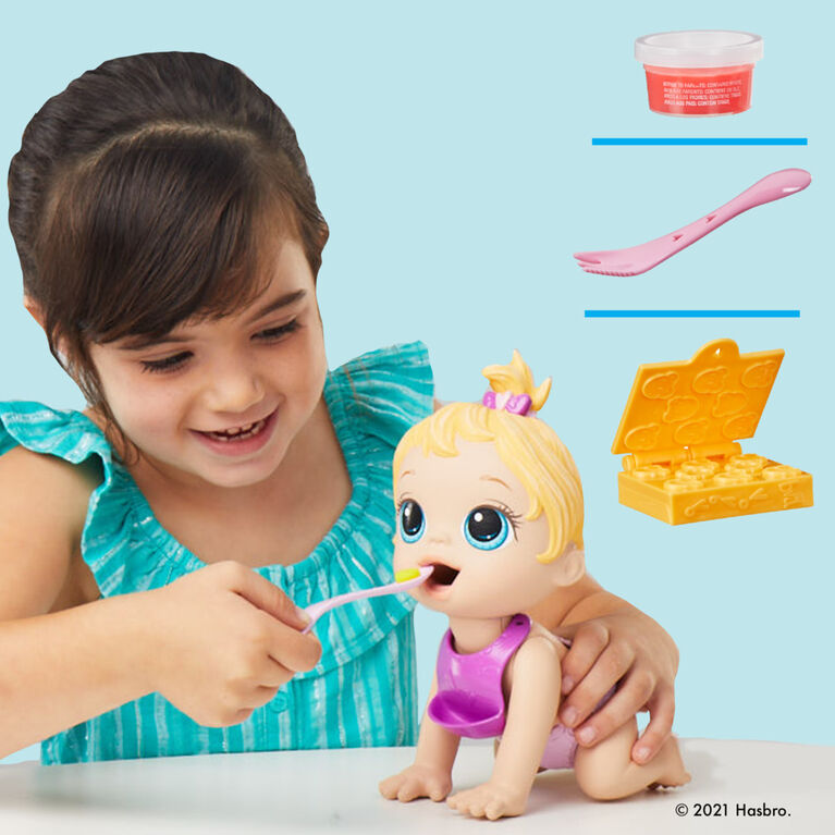Baby Alive Lil Snacks Doll, Eats and "Poops," 8-inch Baby Doll with Snack Mold, Toy for Kids, Blonde Hair