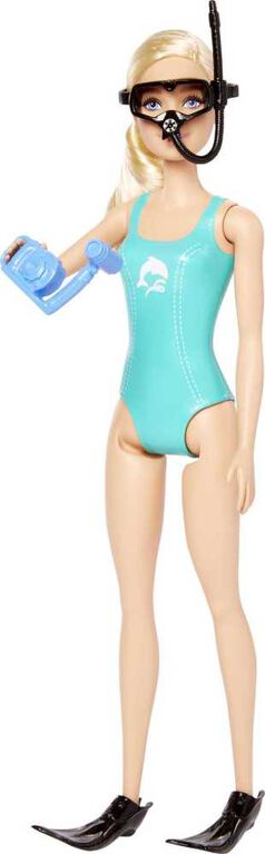 Barbie Marine Biologist Doll and Accessories, Mobile Lab Playset with Blonde Doll and 10+ Pieces