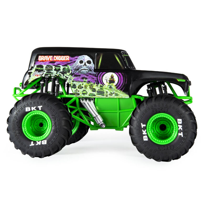 Monster Jam, Official Grave Digger Remote Control Truck 115 Scale, 2