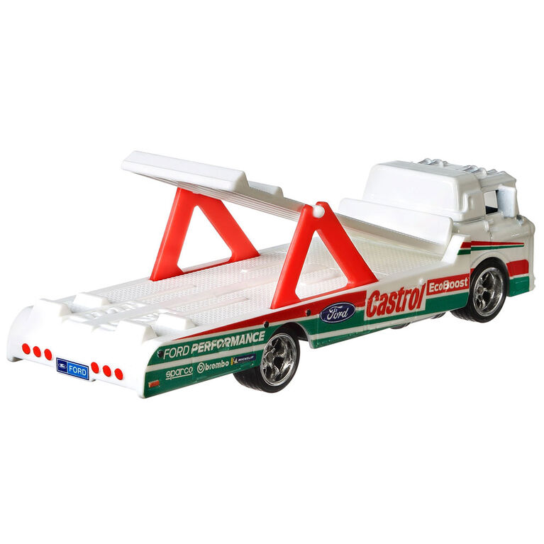 Hot Wheels Ford C-800 Vehicle