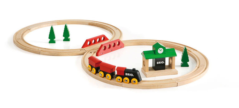 BRIO Classic Figure 8 Set - English Edition