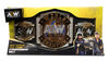 AEW - Ceinture de championnat de jeu de rôle - Titre de Tag Team - L'assortiment peut varier