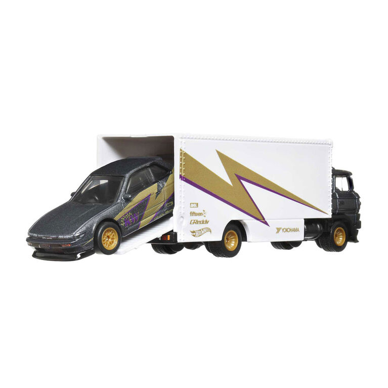 Hot Wheels Team Transport Truck & Race Car Sakura Sprinter