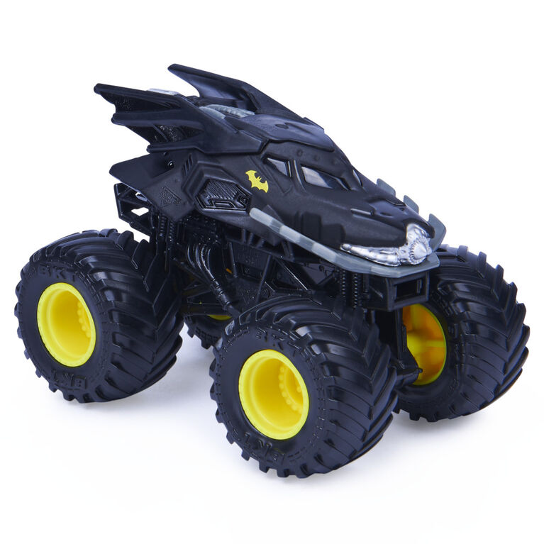 Monster Jam, Official Batman Truck, Die-Cast Vehicle, Heroes and Villians Series, 1:64 Scale
