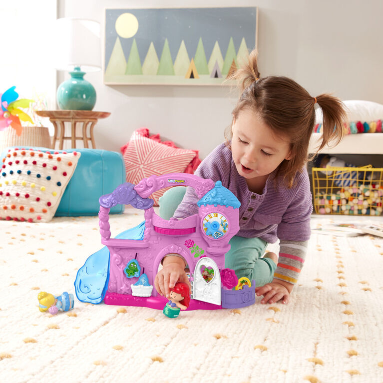 Fisher-Price Disney Princess Play and Go Castle by Little People