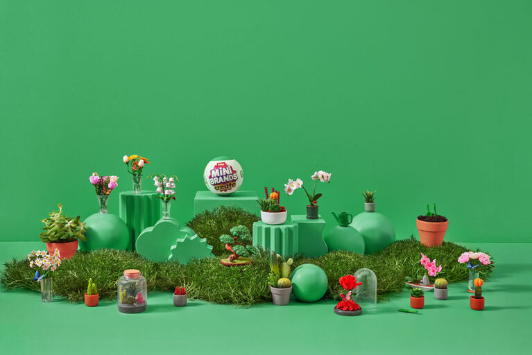 Mini Brands Create Garden Capsule
