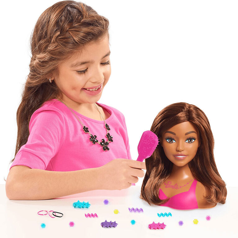 Petite Tête de Coiffure de Barbie.