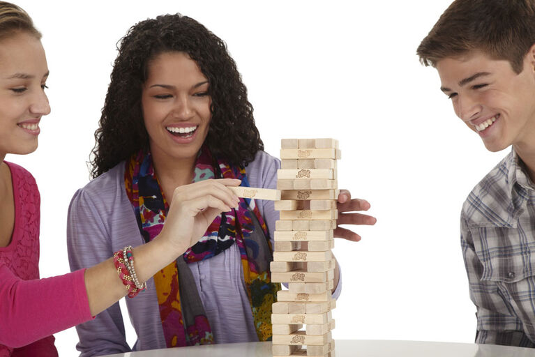 Jenga de Hasbro Gaming - les motifs peuvent varier