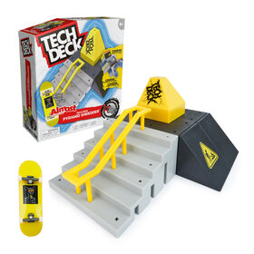 Tech Deck, Pyramid Shredder, X-Connect Park Creator, Customizable and Buildable Ramp Set with Exclusive Fingerboard
