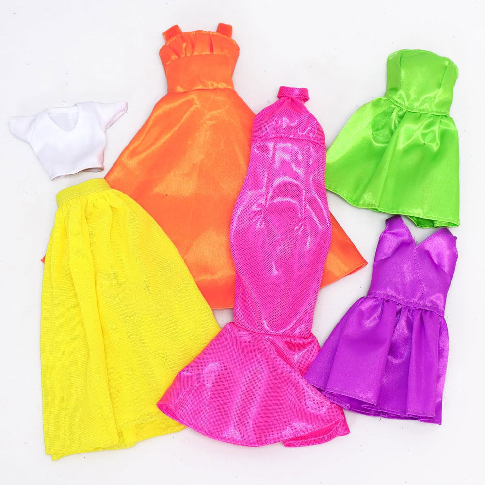 Barbie Be A Fashion Designer Set English Edition Toys R Us Canada