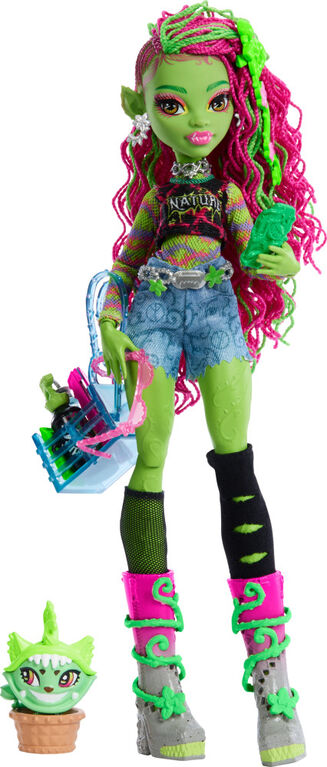 Monster High Venus McFlytrap Fashion Doll with Pet Chewlian and Accessories