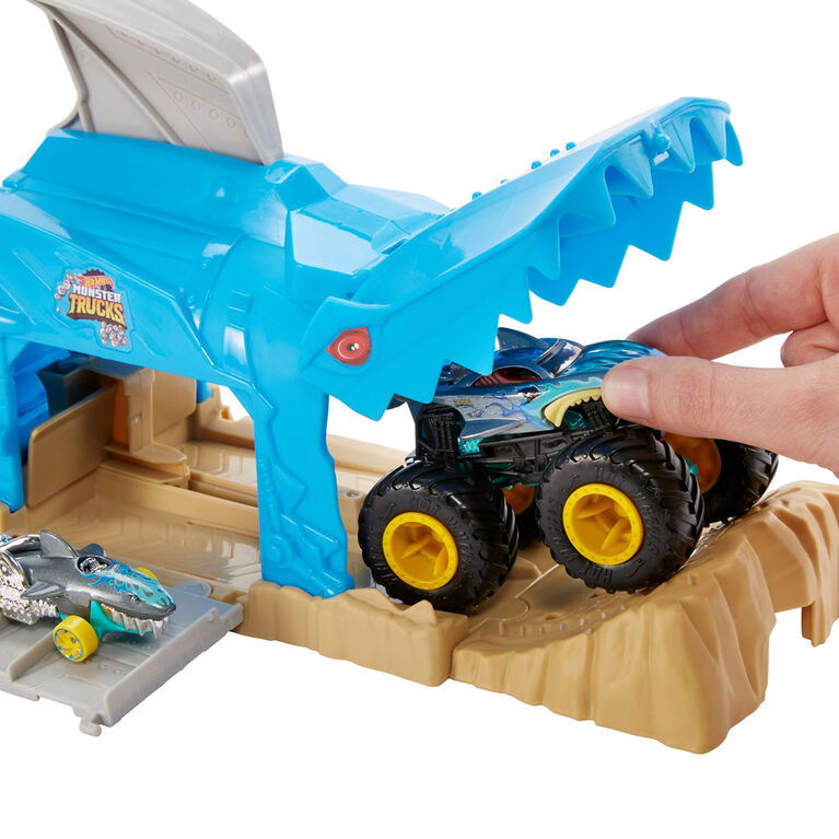 Hot Wheels Monster Trucks Pit and Launch Shark Wreak Playset
