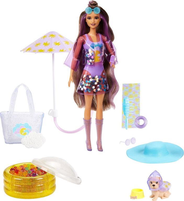 Poupée et accessoires ​Sunshine and Sprinkles Barbie Color Reveal, incluant parapluie à fonction d'eau et changement de couleur, thème de soleil et de nuages