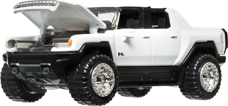 Hot Wheels Pull-Back Speeders Toy Car 1:43 Scale (Styles Vary)