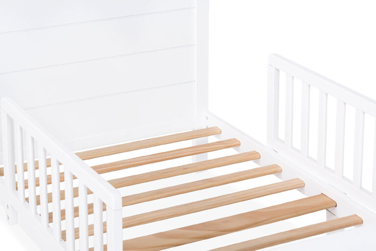 Forever Eclectic Wilmington Toddler Bed, Matte White