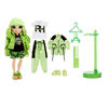Rainbow High Jade Hunter : poupée-mannequin verte avec 2 tenues