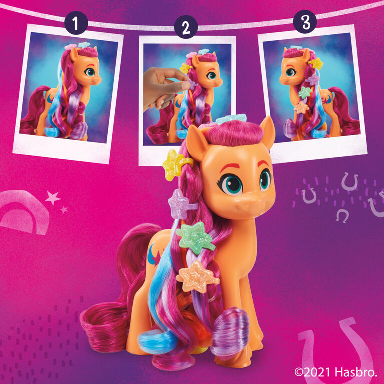 My Little Pony: A New Generation, Crinière arc-en-ciel Sunny Starscout, poney orange