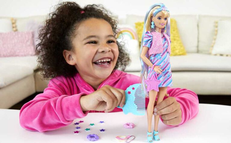 Barbie -Ultra Chevelure - Poupée à thème d'étoiles, cheveux 21,59cm