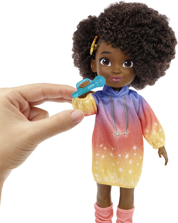 ​Karma's World Singing Star Karma Doll (8.7-in) - French Version