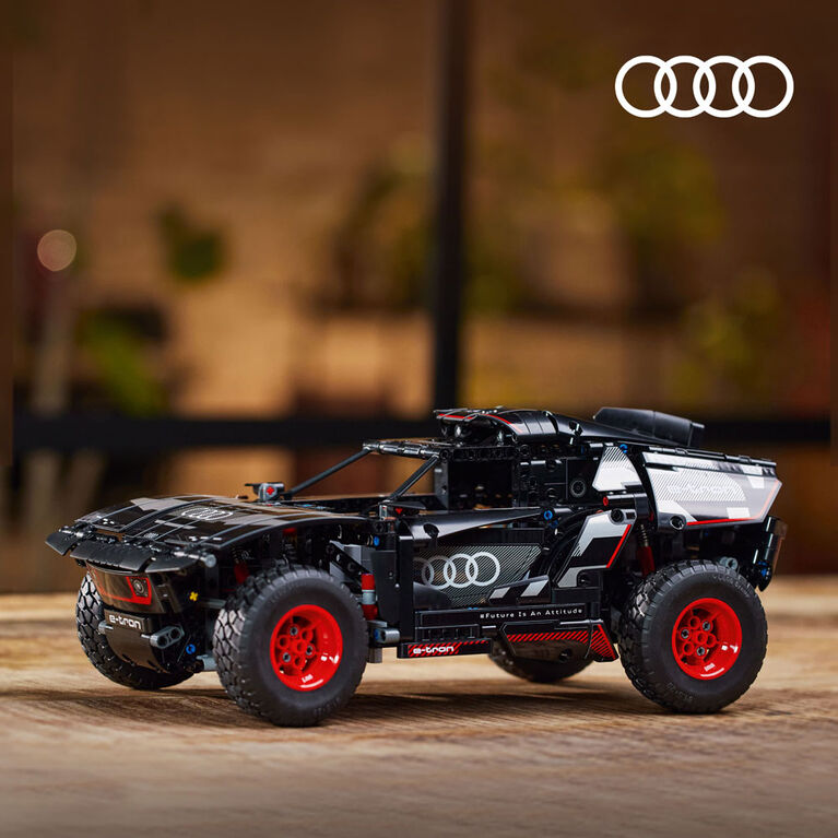 LEGO Technic Audi RS Q e-tron 42160 Ensemble de jeu de construction (914 pièces)