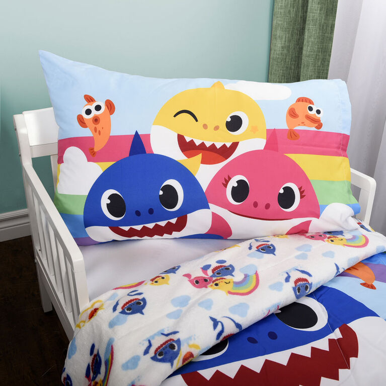 Baby Shark 2-Piece Toddler Bedding Set including Comforter and Pillowcase