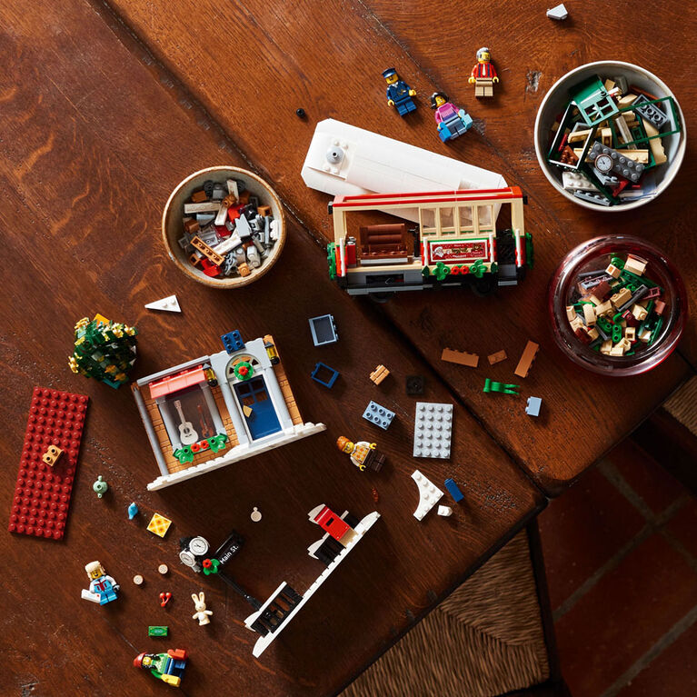 LEGO Holiday Main Street 10308 Building Kit for Adults and Families (1,514 Pieces)