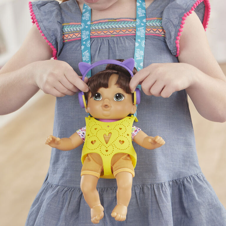 Little de Baby Alive, Poupon et son porte-bébé, Petite Nadia, poupée aux cheveux bruns