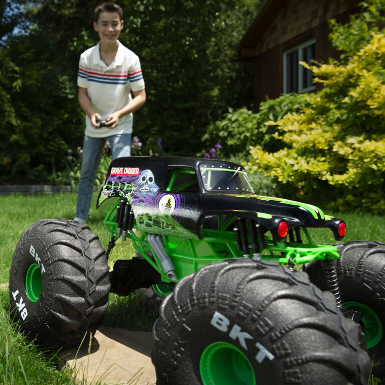 Monster Jam, Official Mega Grave Digger All-Terrain Remote Control
