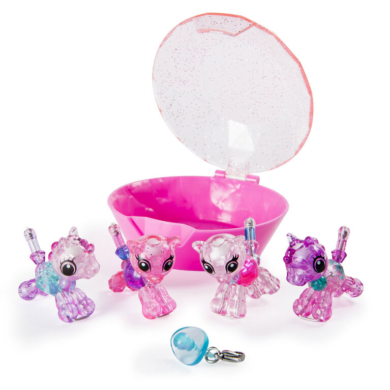Twisty Petz, Series 2 Babies 4 Pack, Kitties & Ponies Collectible Bracelet & Case (Pink).