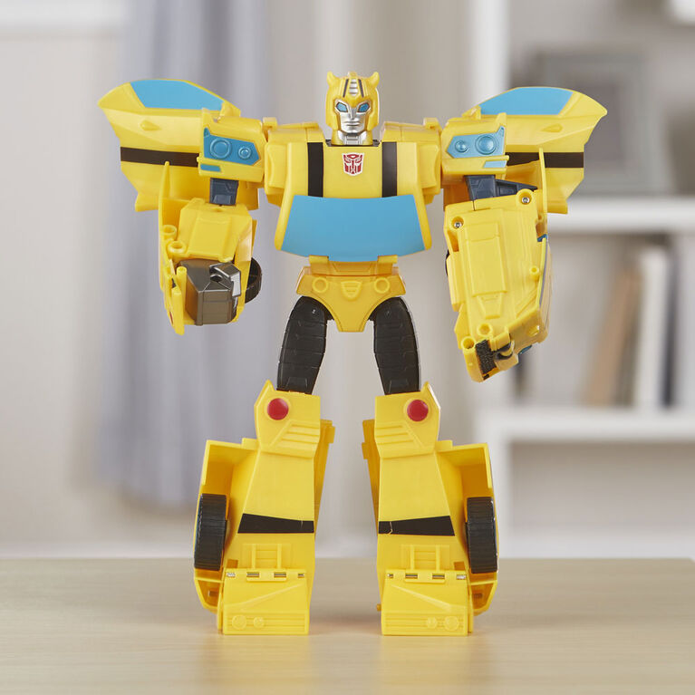 Transformers Cyberverse Action Attackers: Ultimate Class Bumblebee Action Figure