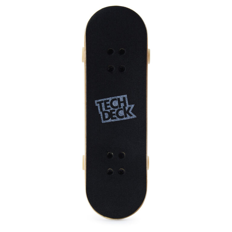 Tech Deck Performance Series, Shred Pyramid Set with Metal Rail and Exclusive Blind Fingerboard