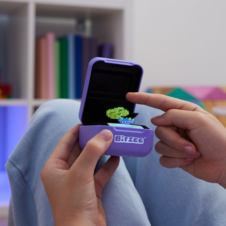 Bitzee, jouet animal numérique interactif et boîtier avec 15 animaux à l'intérieur, animaux électroniques virtuels qui réagissent au toucher