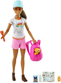 Poupée Barbie Randonneuse, brunette, avec chiot et 9 accessoires