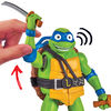 Teenage Mutant Ninja Turtles: Mutant Mayhem Leonardo Deluxe Ninja Shouts Figure
