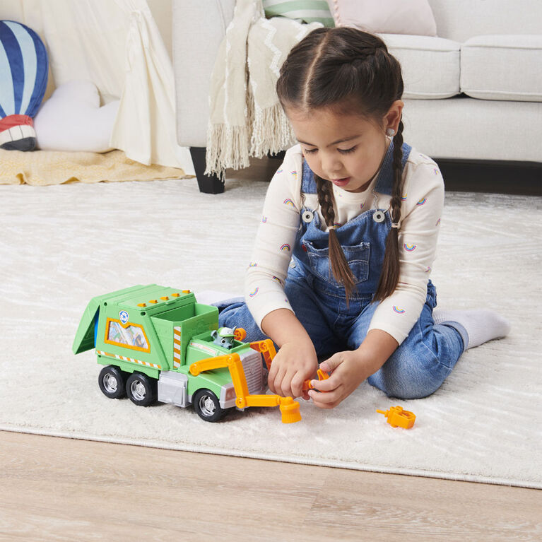 PAW Patrol, Rocky's Reuse It Deluxe Truck with Collectible Figure and 3 Tools