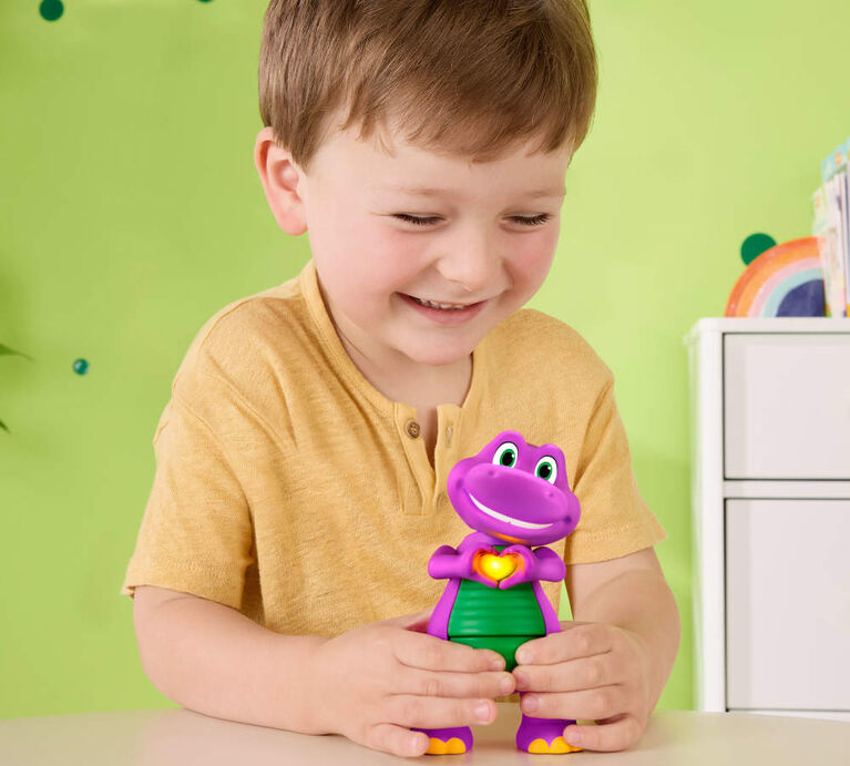 Fisher-Price Barney's World Heart Hands Barney Toy Figure with Music & Lights for Kids
