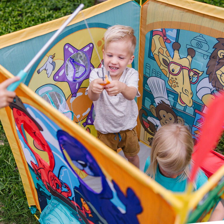 Melissa and Doug - Fun Fair Step Right Up Game Center Tent