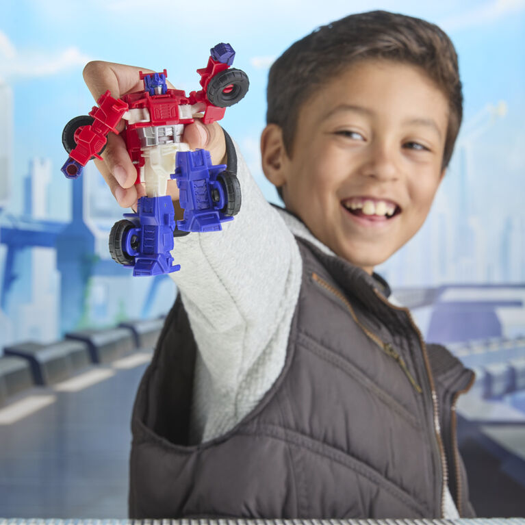 Transformers CYBERWORLD Cyber Changers Optimus Prime Action Figure