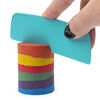 Kinetic Sand, Coffret Mélange arc-en-ciel avec 3 couleurs de sable Kinetic Sand (382 g) et 6 outils