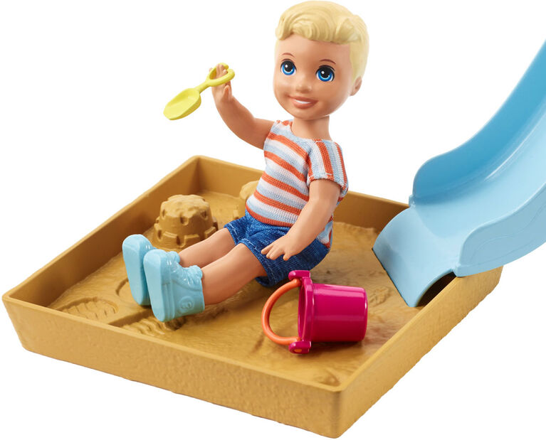 Barbie - Babysitters Inc. - Skipper - Poupée et coffret de jeu - Terrain de jeu.